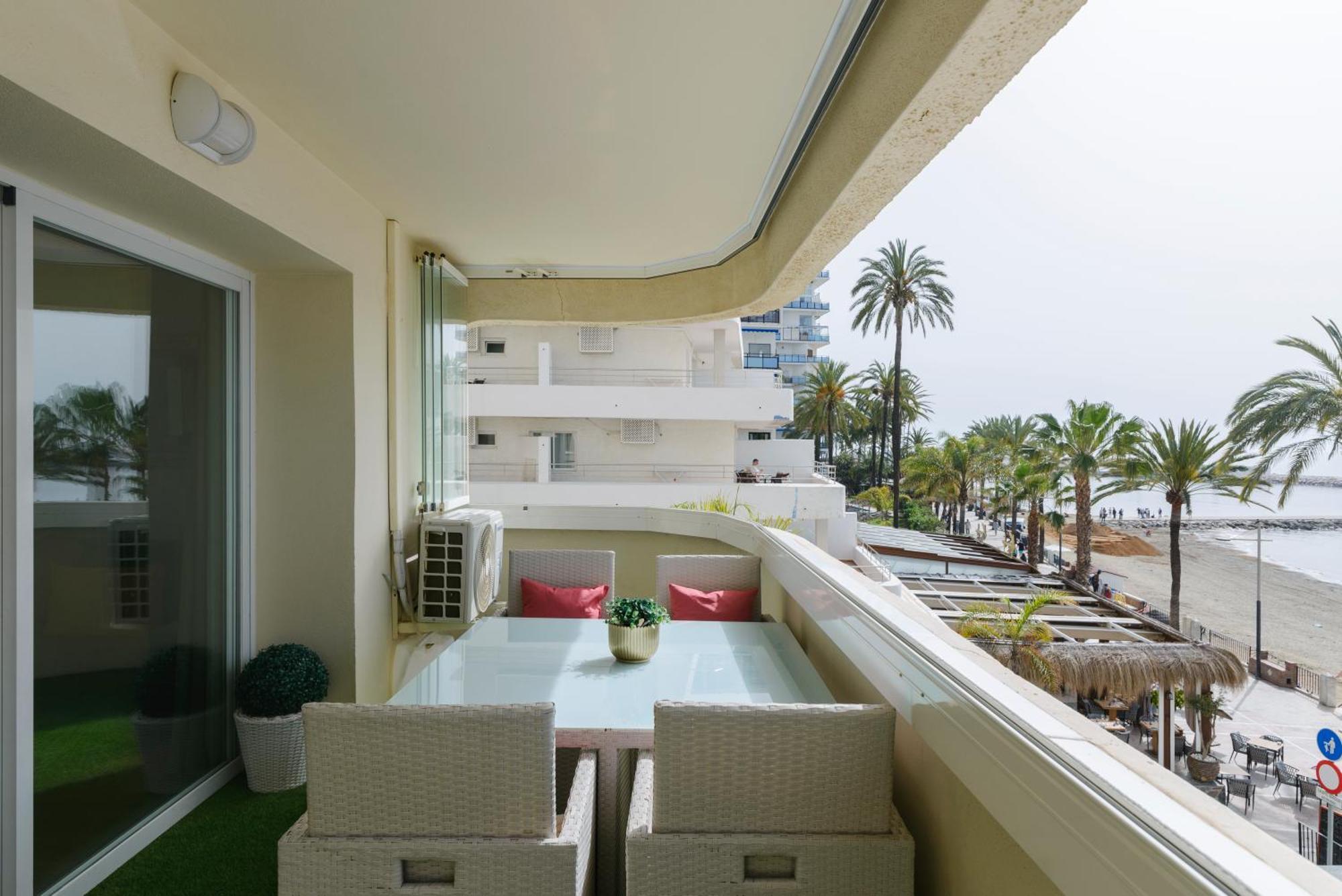 Sea Front Apartment In Marbella Center Exterior foto